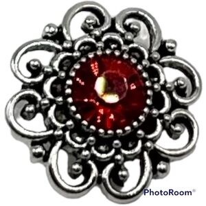 Ginger Snap #207 - “Victorian Style Snap with Red Stone” For 18mm Snap Jewelry!